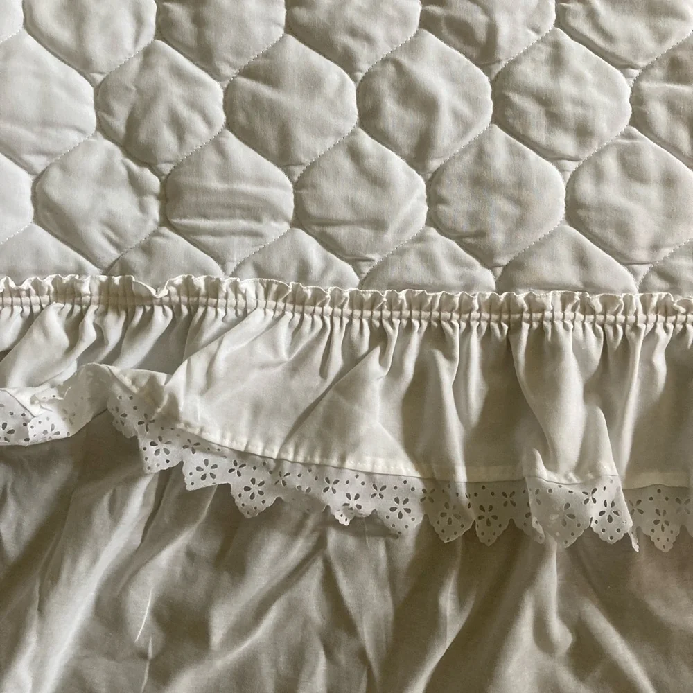 Vintage White Bedding Set Bedspread + 2 Pillow Shams